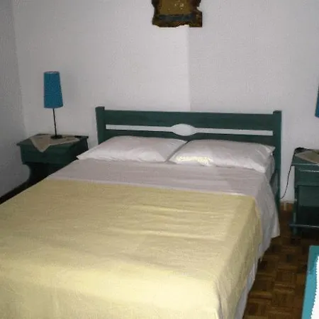 Maria Vekri Apartment *