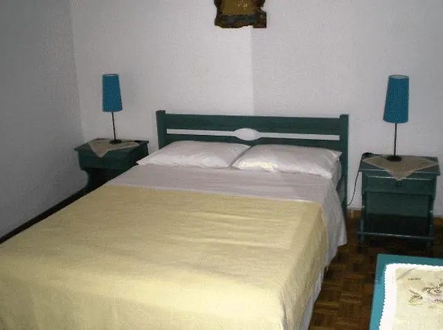 Maria Vekri Apartment *